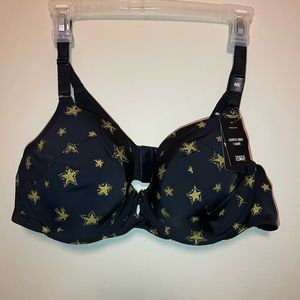 Torrid lightly lined t-shirt bra 40C